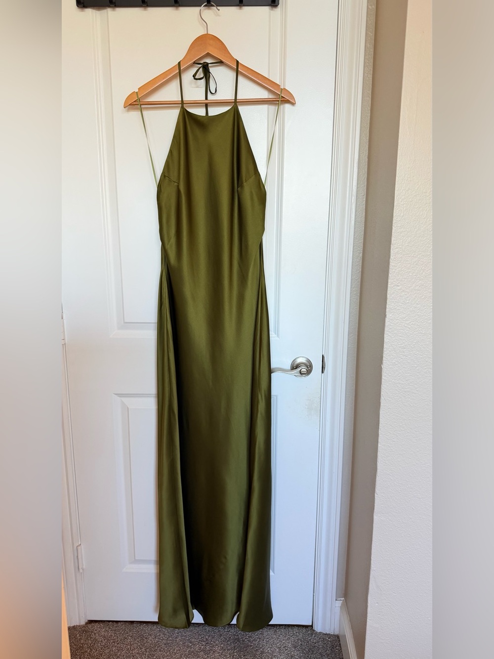 Reformation Jeany Silk Dress In Moss Garden, new without tags, unworn, no flaws. - Picture 7 of 9